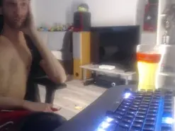 Amateur Adult Webcams of LoyalDoggie