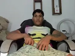 Amateur Adult Webcams of yoximanuelprime
