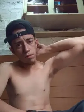 Cam4 Live Porn of ramiro292