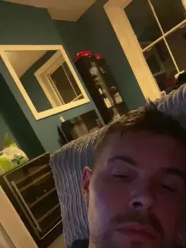 Cam4 Live Sex Cam of Leo_Iron