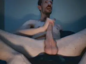 Cam4 Watch Live Sex Cams of HungNJguy86