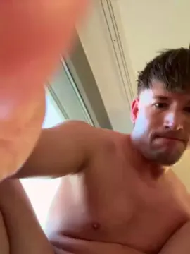 Cam4 Watch Live Sex Cams of SlutUseLive