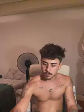 Cam4 Live Sex Cam of Mojitoxxx69
