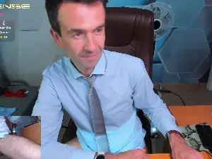 Cam4 Live Porn of HenryGarret
