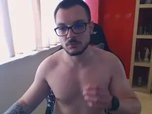 Cam4 Free Live Porn of GangstaLover