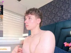 Cam4 Free Live Porn of Tayler_White