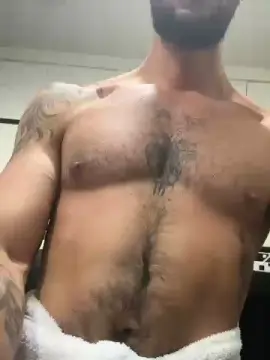 Cam4 Free Live Porn of Xxxguyunderyou