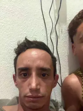 Cam4 Live Sex Cam of leonardobrasil3