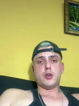 Cam4 Free Porn Cam of Andrestechh