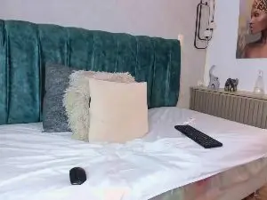 Cam4 Nude Webcam of Diamante_twink