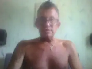 Cam4 Free Live Porn of DADDYDICKLOVER