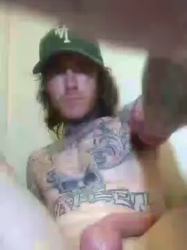 Cam4 Live Sex Cam of tayboy91