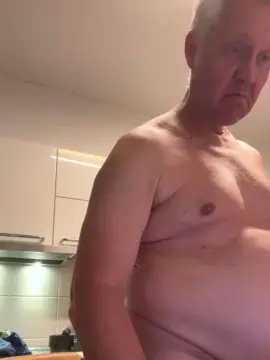 Cam4 Live Sex Cam of Faggot1967