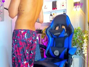 Cam4 Live Sex of Taylor_Black_