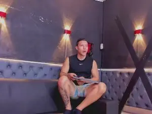 Cam4 Free Porn Cam of lucassimonee