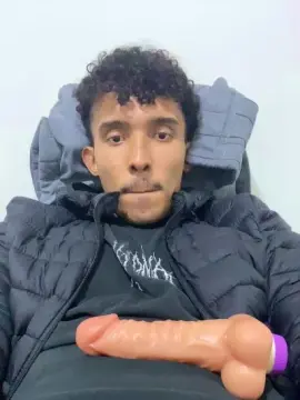 Cam4 Live Sex Cam of MavyFelipe
