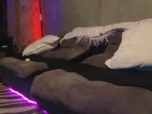 Cam4 Nude Webcam of bigbigbig_sexy
