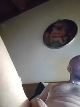 Cam4 Sex Cam of CIONDOLONE82
