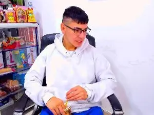 Cam4 Live Sex of alex_gomez