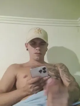 Cam4 Live Porn of Big20cmfelipe