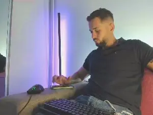 Cam4 Live Porn of Nikcholasx1