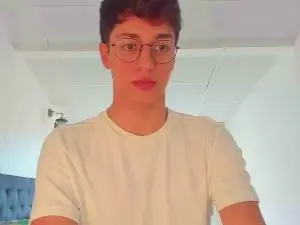 Cam4 Best Webcam of jkneed4s