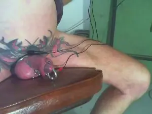 Cam4 Live Porn of swingerboy49