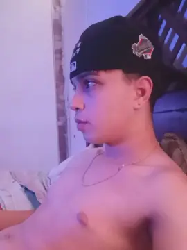 Cam4 Best Webcam of alejandro_tn