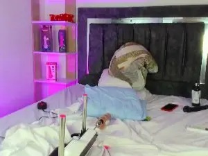 Cam4 Live Sex of Yuztin_SlimBoy