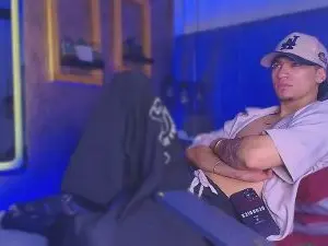 Cam4 Live Porn of The_BossCrown