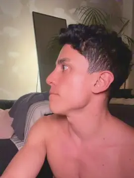 Cam4 Nude Webcam of joaquinsantana