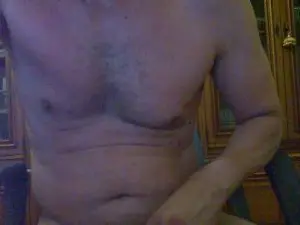 Cam4 Free Porn Cam of BULL4PUSSY