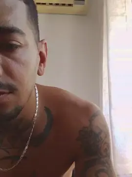Cam4 Sex Chat of HotDotadoMore