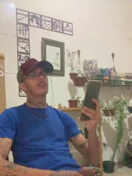 Cam4 Live Porn of Klinger30