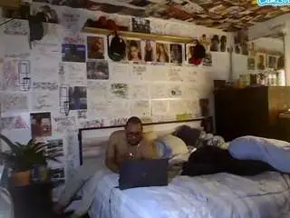 Camsoda Sex Cam of bigdikkpapii777