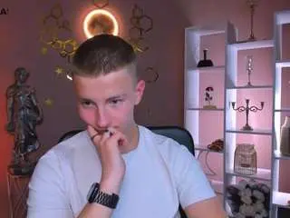 Camsoda Free Porn Cam of noah-nero