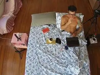 Camsoda Private Sex Chat of voyeurcam-celticiron-01