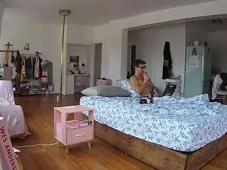 Camsoda Free Porn Cam of voyeurcam-celticiron-02