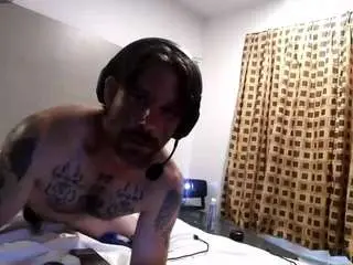 Camsoda Adult Webcam of str8curiousstudforall