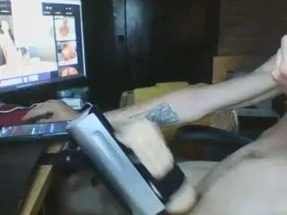 Camsoda Nude Webcam of r3v01ut10n