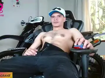 Chaturbate Free Porn Cam of ash_wingrant