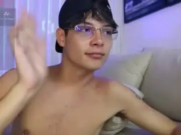 Chaturbate Live Sex Cam of morgan_hiller