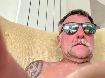 Chaturbate Free Porn Cam of maturemaverick