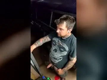 Chaturbate Free Porn Cam of punkrock87denvo