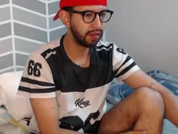 Chaturbate Adult Webcam of adrian_falcon