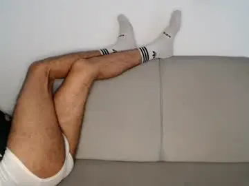 Chaturbate Live Sex of adrian_falcon