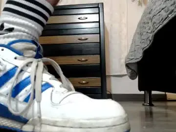 Chaturbate Adult Video Chat of adrian_falcon