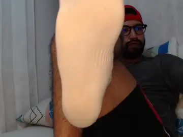 Chaturbate Adult Video Chat of adrian_falcon