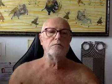 Chaturbate Live Sex Cam of giutomma930394