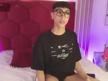 Chaturbate Live Sex Cam of owen_jp